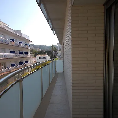 Lets Holidays Voramar *